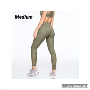 VS PINK buttery soft leggings